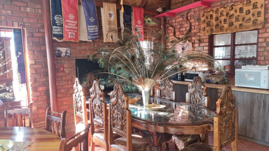 6 Bedroom Property for Sale in Olifantshoek Rural Northern Cape